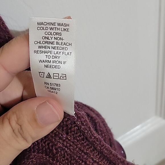 𝅺Maurices short sleeve maroon sweater woman's size small - Picture 5 of 6